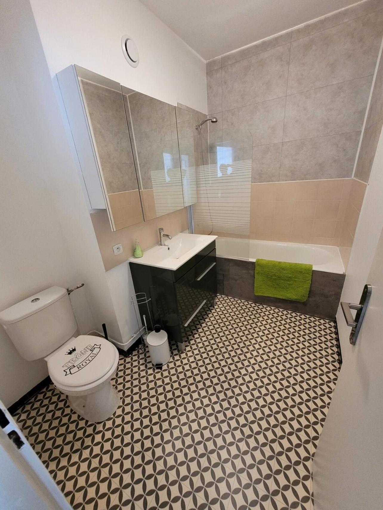 The Spot T2 Comfort In Mcon Mâcon المظهر الخارجي الصورة